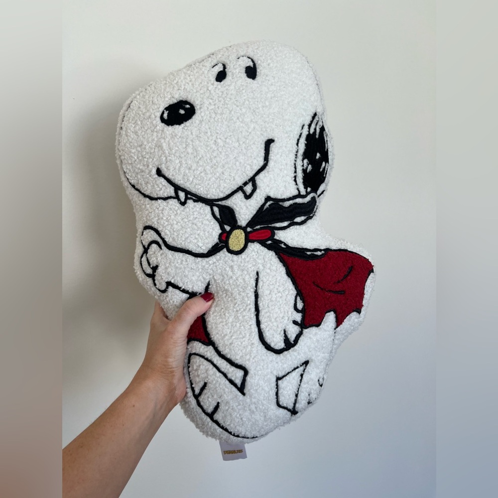 SNOOPY VAMPIRE PILLOW
